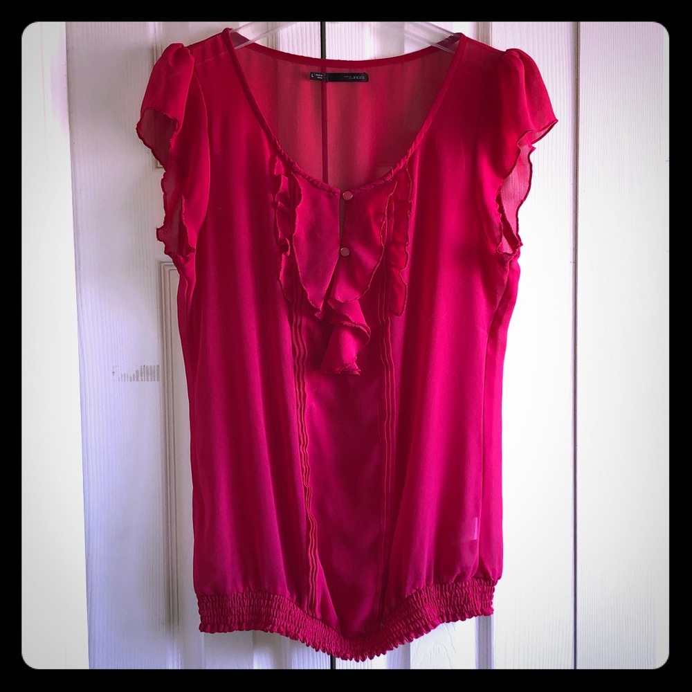 SALE!! 5/$20 - Pink ruffled drape top